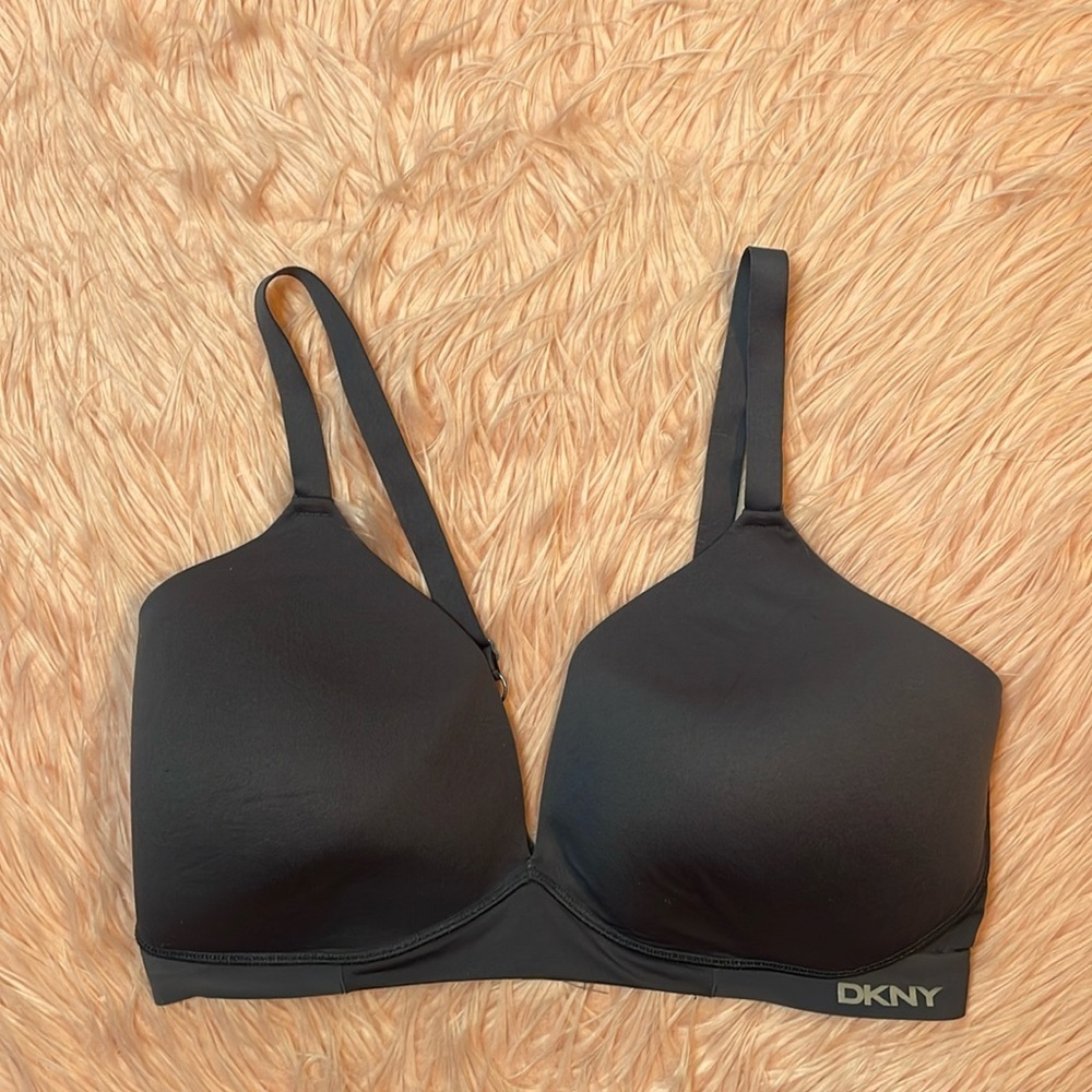 DKNY Woman’s Wire-Free Bra Size XL